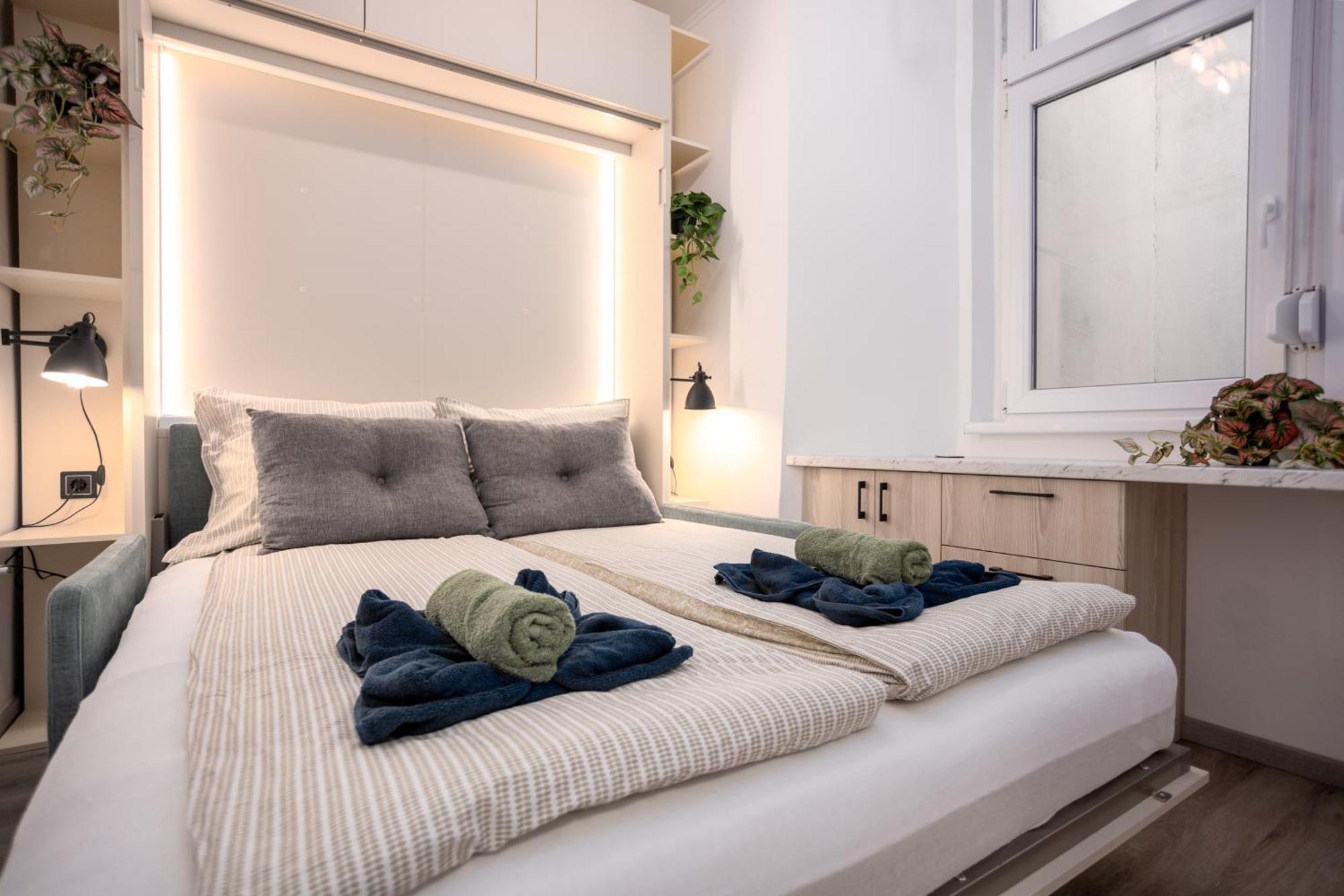 Relax Apartment By The Parliament Budapest Exterior photo